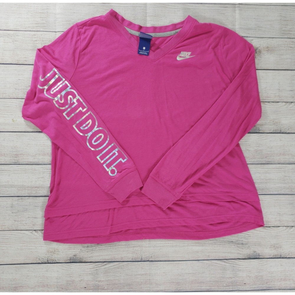 *NWOT* Nike Double Layer Hem Shirt